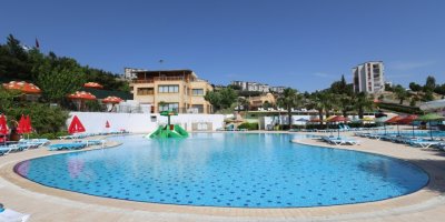 KARABAĞLAR'DA HAVUZ ZAMANI