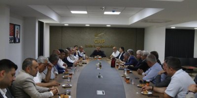 CHP İZMİR ÖRGÜTÜNDEN TUGAY’A TAM DESTEK