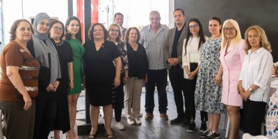 BORNOVA'DA CHP KADINLARLA GÜÇLENİYOR