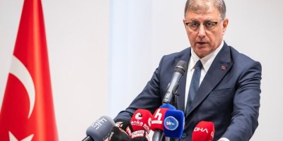 CEMİL TUGAY'DAN ÇOK ÖNEMLİ KARARLAR.. SENDİKACILARIN AKRABALARI İŞTEN ÇIKARILIYOR