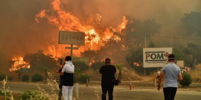 İZMİR ALEVLERE TESLİM OLDU