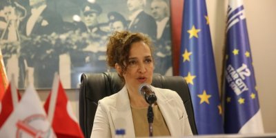 KARŞIYAKA BELEDİYESİ'NDE BORÇ BATAĞI BÜYÜYOR