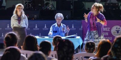 GAZİEMİR'DE YAZ AKŞAMLARI MÜZİKLE RENKLENİYOR