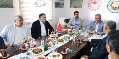 AK PARTİLİ SAYGILI ÖNCE GEZDİ SONRA DEĞERLENDİRMELERDE BULUNDU