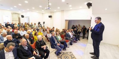 CEMİL TUGAY TABİP ODASI'NDA KONUŞTU