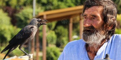 KARGASI ONU HİÇ YALNIZ BIRAKMIYOR..