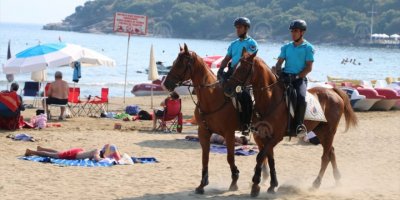 İZMİR SAHİLLERİNDE 'ATLI JANDARMA' DÖNEMİ