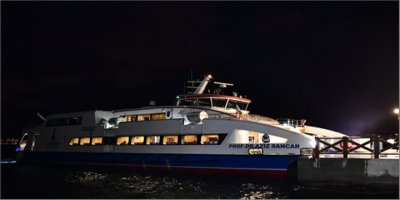 İZMİR'DE GECE YOLCULARININ SAYISI ARTIYOR