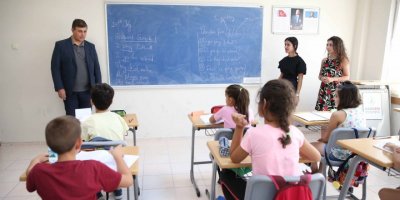 DÜNYA GENÇLERİ KARŞIYAKA'DA BULUŞTU