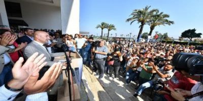 İZMİR BÜYÜKŞEHİR BELEDİYESİ'NDE TOPLU SÖZLEŞME SEVİNCİ