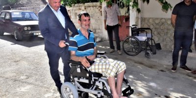 BORNOVA BELEDİYESİ İHTİYAÇ SAHİPLERİNİ SEVİNDİRDİ