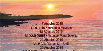 İZMİR'DE DENİZE KARŞI MÜZİK KEYFİ