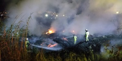 İzmir'de sazlık alanda yangın