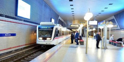 İzmir'de Ulaşımda "Saatte Bir" Uygulaması Başlıyor