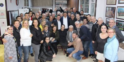 CHP KARŞIYAKA ADAYI TUGAY İŞİTME ENGELLİLERLE BİRARAYA GELDİ