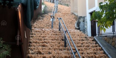 KONAK SULAR ALTINDA...DENİZİN RENGİ DEĞİŞTİ...