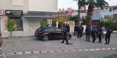 BORNOVA'DA GÜZELLİK SALONUNA POMPALI TÜFEKLİ BASKIN..SALDIRGAN KAÇTI