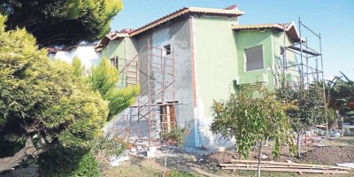 CHP'Lİ ÇEŞME BELEDİYESİ'NDEN CHP'Lİ ERDOĞDU'NUN KAÇAK VİLLASINA MÜHÜR