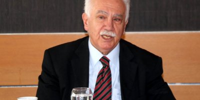 PERİNÇEK İZMİR'DE..ATOMU PARÇALAYABİLİR AMA TÜRKİYE'Yİ ASLA