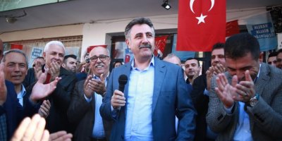 CHP BAYRAKLI ADAYI SANDAL ÜÇ SEÇİM OFİSİ BİRDEN AÇTI