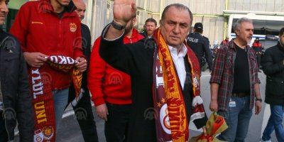 GALATASARAY KAFİLESİ İZMİR'E GELDİ...