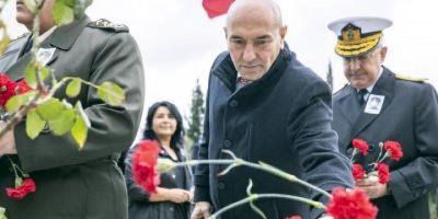 İZMİRLİLER KUBİLAY VE ARKADAŞLARINI ANDI