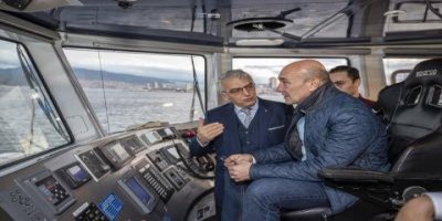 TUNÇ SOYER 2019'U TOPLU ULAŞIMLA UĞURLADI