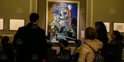 İZMİR'DE PİCASSO SERGİSİNİ 150 BİN KİŞİ GEZDİ