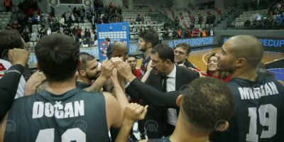 PINAR KARŞIYAKA AVRUPA'DA BİLDİĞİNİZ GİBİ..İŞTE MAÇTAN TÜM DETAYLAR