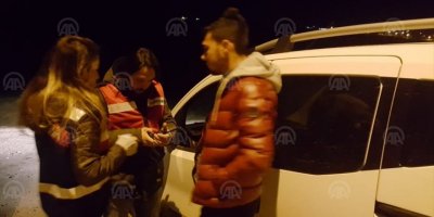 İZMİR'DE JANDARMA OPERASYONU...GECE BOYUNCA SÜRDÜ...