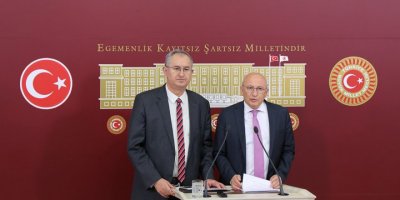 CHP'Lİ ATİLA SERTEL'DEN BASIN KARTI ELEŞTİRİSİ