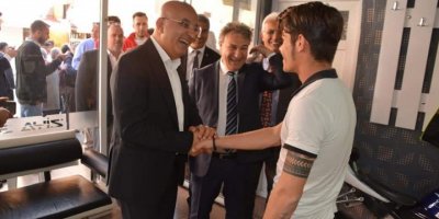 CHP'Lİ POLAT VE İDUĞ'DAN BORNOVALI ESNAFA AVM SÖZÜ