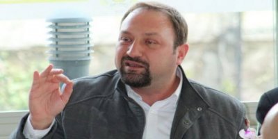 ÇİĞLİ BELEDİYE BAŞKANI UTKU GÜMRÜKÇÜ EMEKÇİLERİ YİNE İŞTEN KOVDU...