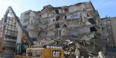 RANT YIKIMI..BOSTANLI'YI HIRSIZLAR BASTI..EVLER SARSILIYOR..İNSANLAR TEDİRGİN