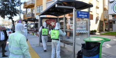 NARLIDERE BELEDİYESİ 4 GÜNDÜR İLÇEYİ İLAÇLIYOR