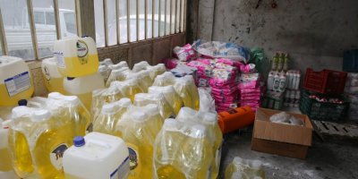 İZMİR'DE KORONAVİRÜS REZALETİ..BASKIN YEDİLER