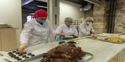 SAĞLIKÇININ BÖREĞİ İZMİR BÜYÜKŞEHİR'DEN