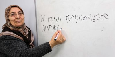 16 TORUN SAHİBİ MAHİYE TEYZE OKUMA-YAZMA ÖĞRENDİ