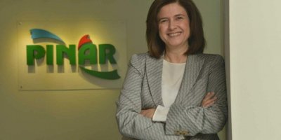 İDİL YİĞİTBAŞI: 'DÜNYA ARTIK GÜVENİLİR ÜRÜNLERİ TERCİH EDİYOR'