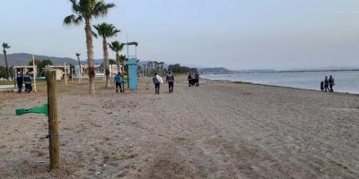 URLA SAHİLLERİ YAZA HAZIRLANIYOR