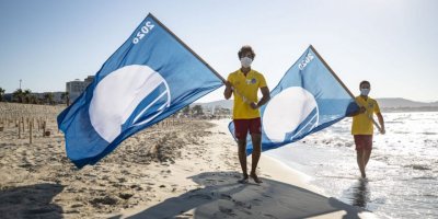 ÇEŞME ILICA'DA MAVİ BAYRAK GURURU