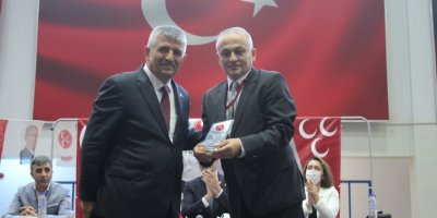 İŞTE MHP İZMİR'İN YENİ İLÇE BAŞKANLARI