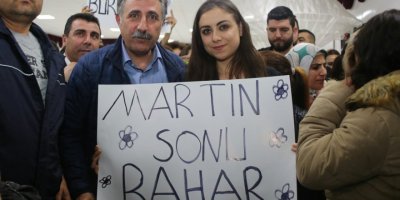 CHP BAYRAKLI ADAYI SANDAL’DAN BAYRAKLI’DA GENÇLERE MÜJDE