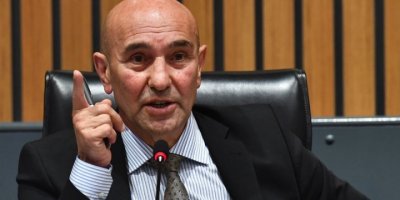 TUNÇ SOYER'DEN İZMİRLİ İŞ KADINLARINA DAVET