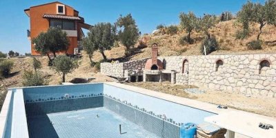 BAŞKAN SOYER'İN VİLLASINA SUÇ DUYURUSU..TEMİZ İZMİR DERNEĞİ SAVCILIĞA ŞİKAYET ETTİ