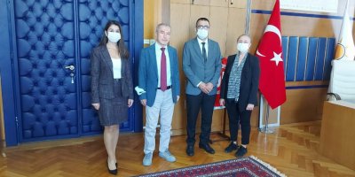 GAZETECİLER TBMM'DE 'HAK' ARAYIŞINDA