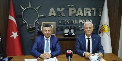 AK PARTİLİ AKSAKAL:' KEMALPAŞA'NIN BÜTÇESİNİ KENDİ MECLİS ÜYELERİ BİLE SAVUNAMIYOR'