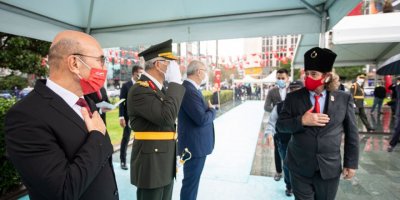 İZMİR'DE CUMHURİYET BAYRAMI KUTLAMALARI