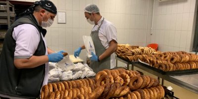 SÜT, BOYOZ, ÇAY BATTANİYE DAĞITILDI..İZMİR'DE ZOR GECE