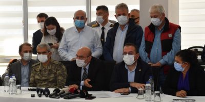 İZMİR'DE DEPREM TOPLANTISI..BAKANLARDA KATILDI